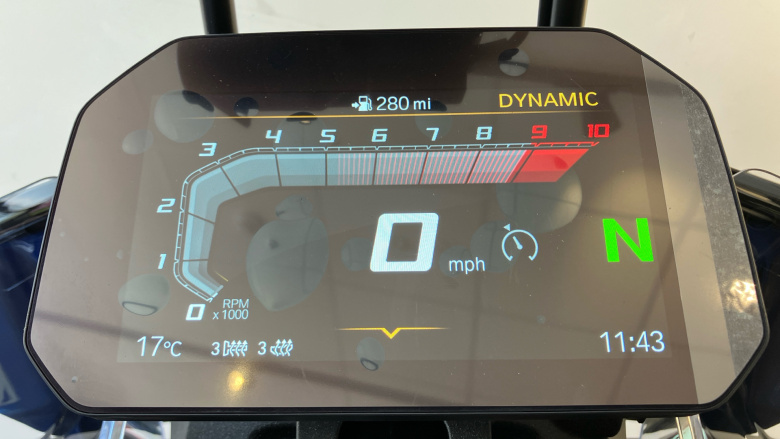 25MY BMW R1300 GS Adventure TE Automatic Shift Assist (ASA)